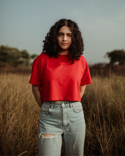 SCARLET | OVERSIZED CROP T-SHIRT